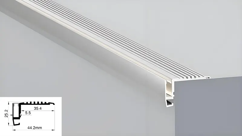 Eclairage ascendant d'escalier LED profilé aluminium 4525