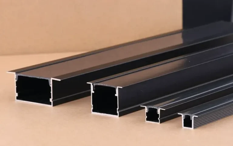Schwarzer LED-Aluminiumprofil-Aufputzkanal für LED-Lichtbänder