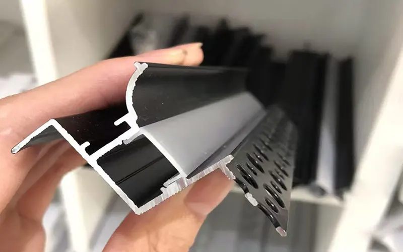 LED heat sink channel for LED strip cooling and heat dissipation
